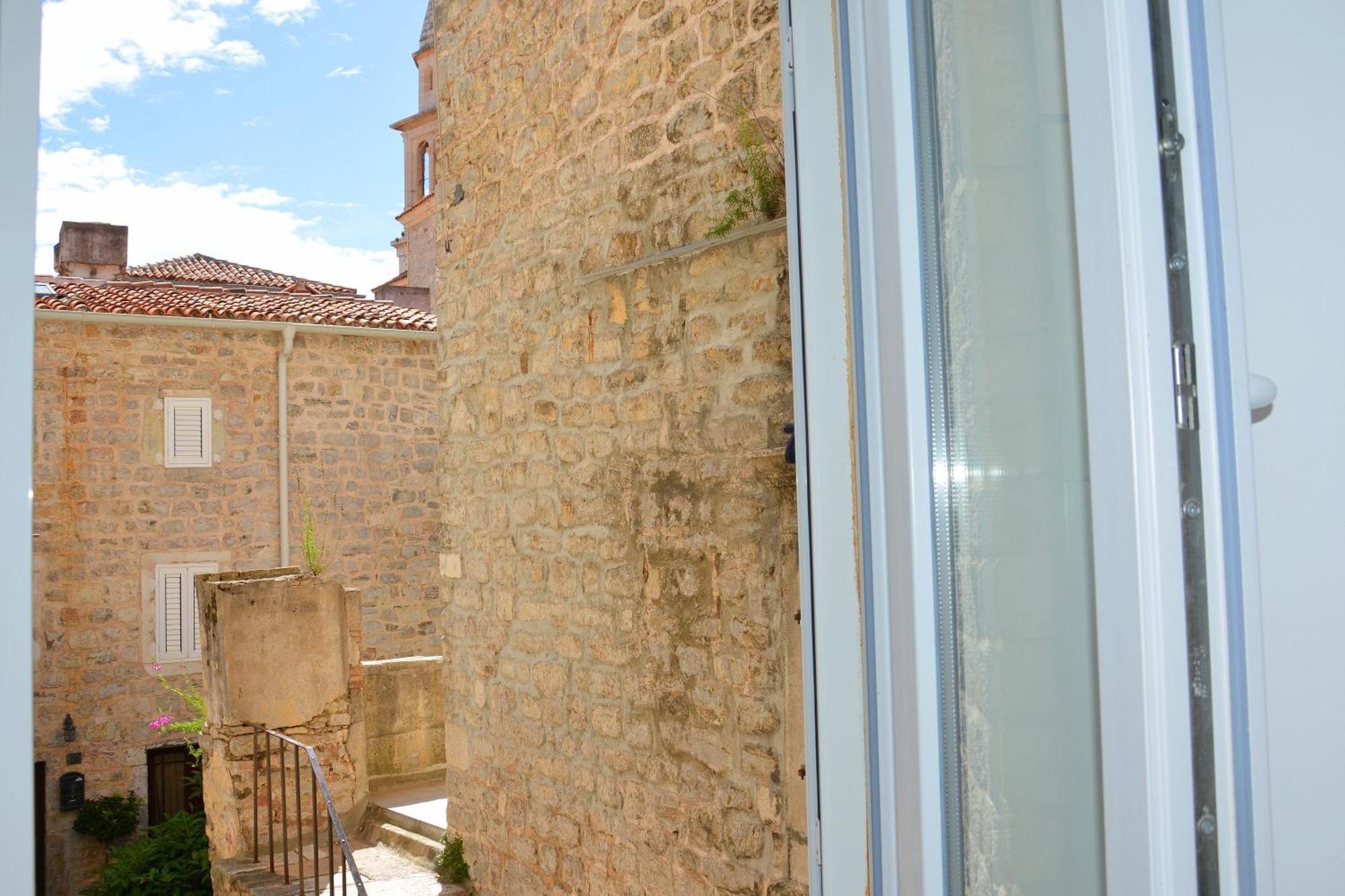Montenegro Backpackers Home Budva Exterior foto